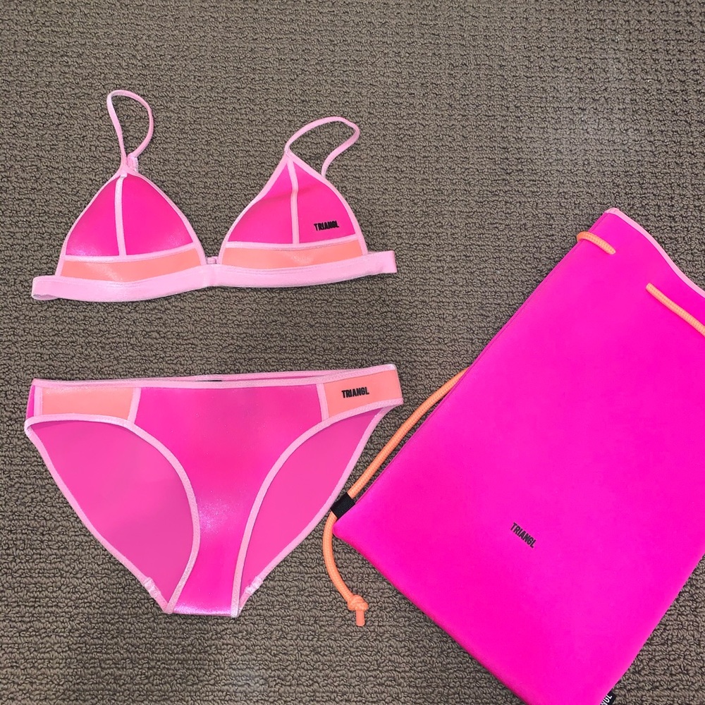 COPY - Triangl Swimsuit!!